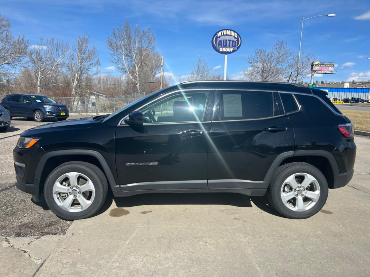 2021 Black /Black/Gray Jeep Compass Latitude (3C4NJDBB3MT) with an 2.4L engine, Automatic transmission, located at 3030 CY Ave, Casper, WY, 82604, (307) 265-3830, 42.827816, -106.357483 - Photo#1